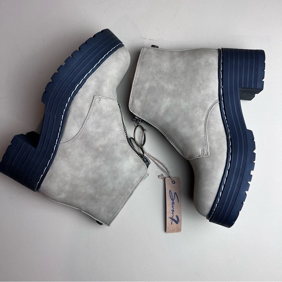 Seven7 Zoe front zipper platform Sand bootie size 8 NWB - Picture 2 of 11
